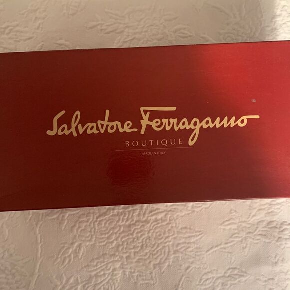 Women's Vintage Red Salvatore Ferragamo Shoes - Picture 4 of 11